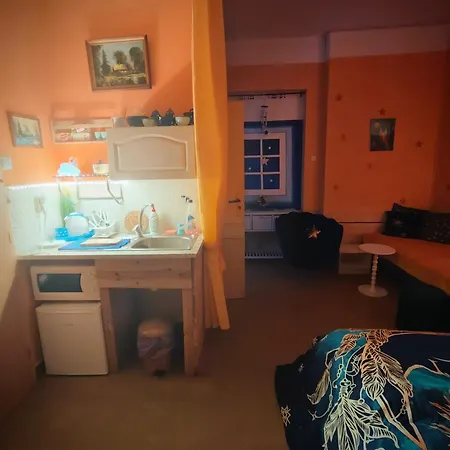 Relax מלון דירות