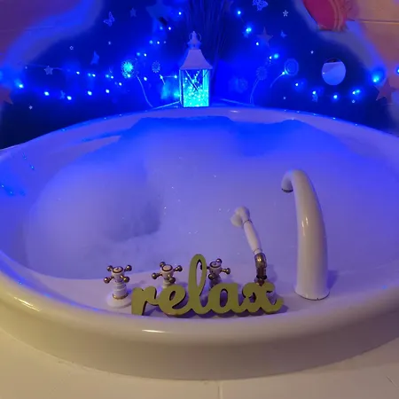 Relax מלון דירות 4*